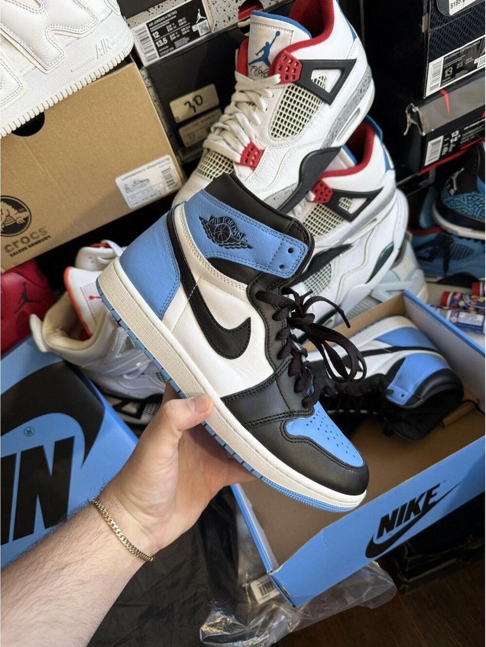 Jordan retro 1 unc toe sz 9.5